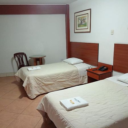 Hostal Bond Huaraz  Ngoại thất bức ảnh