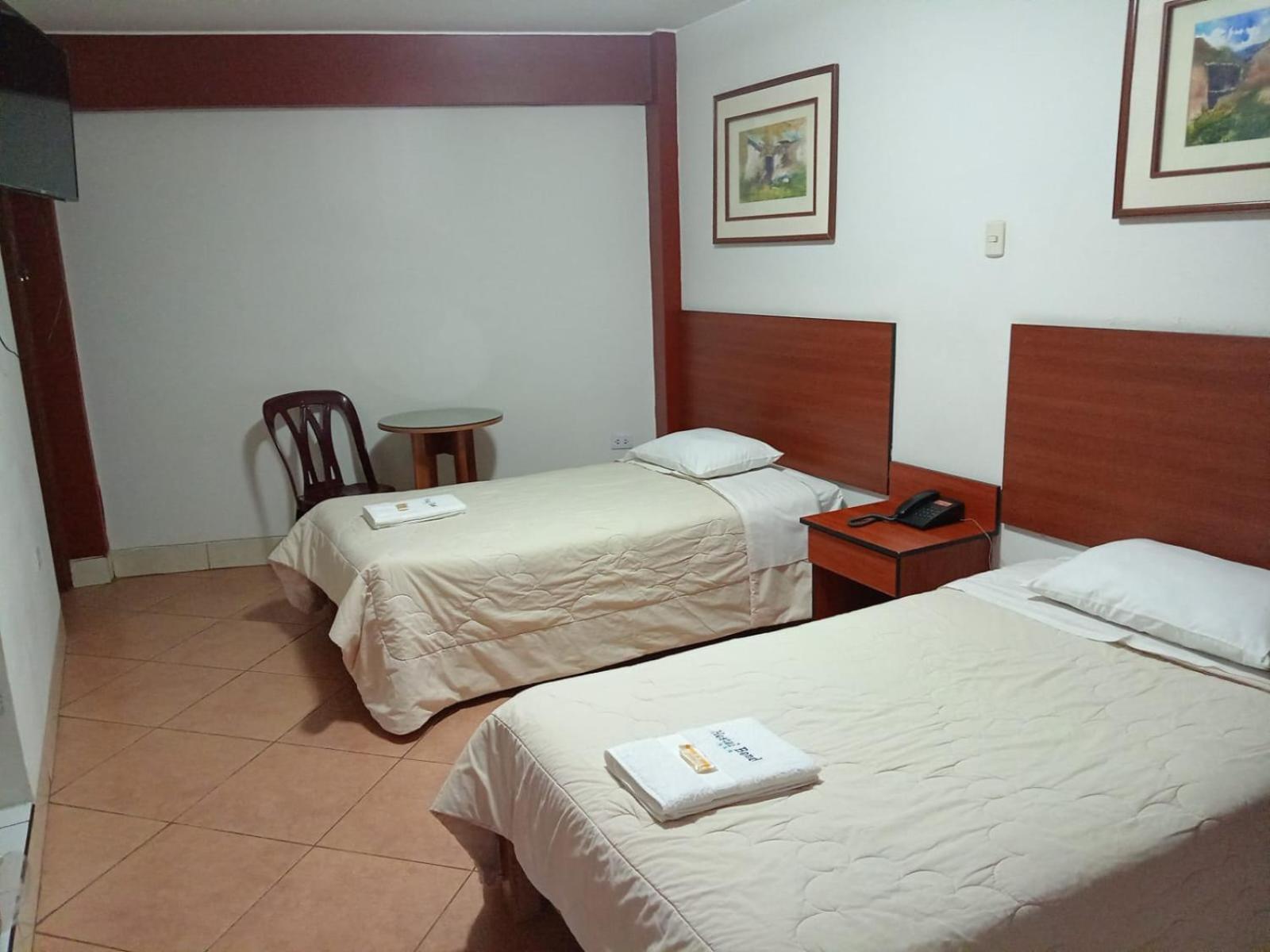 Hostal Bond Huaraz  Ngoại thất bức ảnh