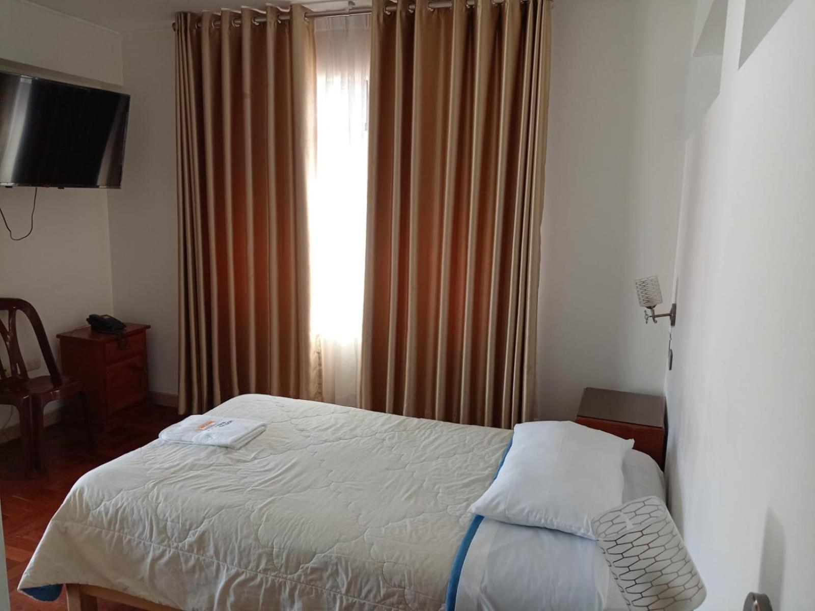Hostal Bond Huaraz  Ngoại thất bức ảnh