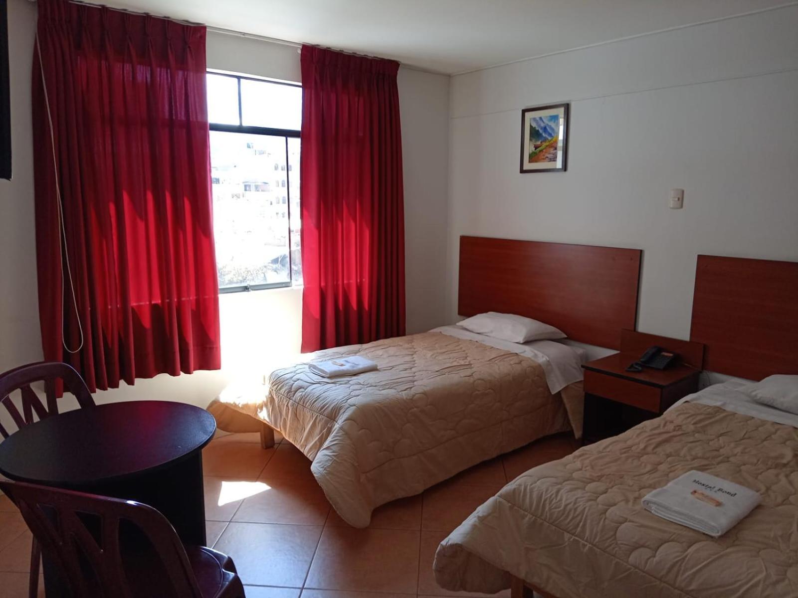 Hostal Bond Huaraz  Ngoại thất bức ảnh
